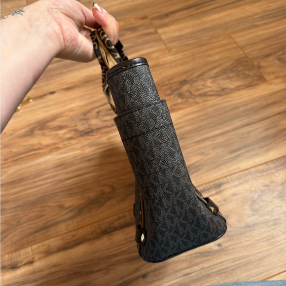 Michael Kors Maeve Small Black Monogram Tote Bag - Picture 13 of 15